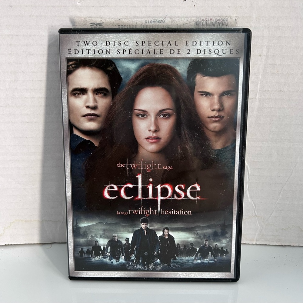 Two-disc SPECIAL EDITION the twilight saga ECLIPSE